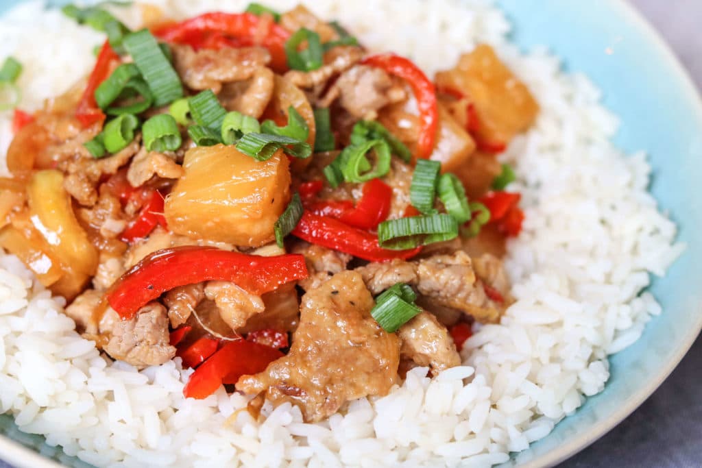 CHINESE PORK STIR-FRY WITH PINEAPPLE