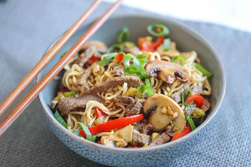 QUICK BEEF CHOW MEIN
